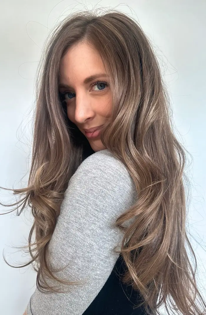 Mid-Back Natural Tone Loose Waves Mid-Back Natural Tone Loose Waves — Mushroom Brown Hair