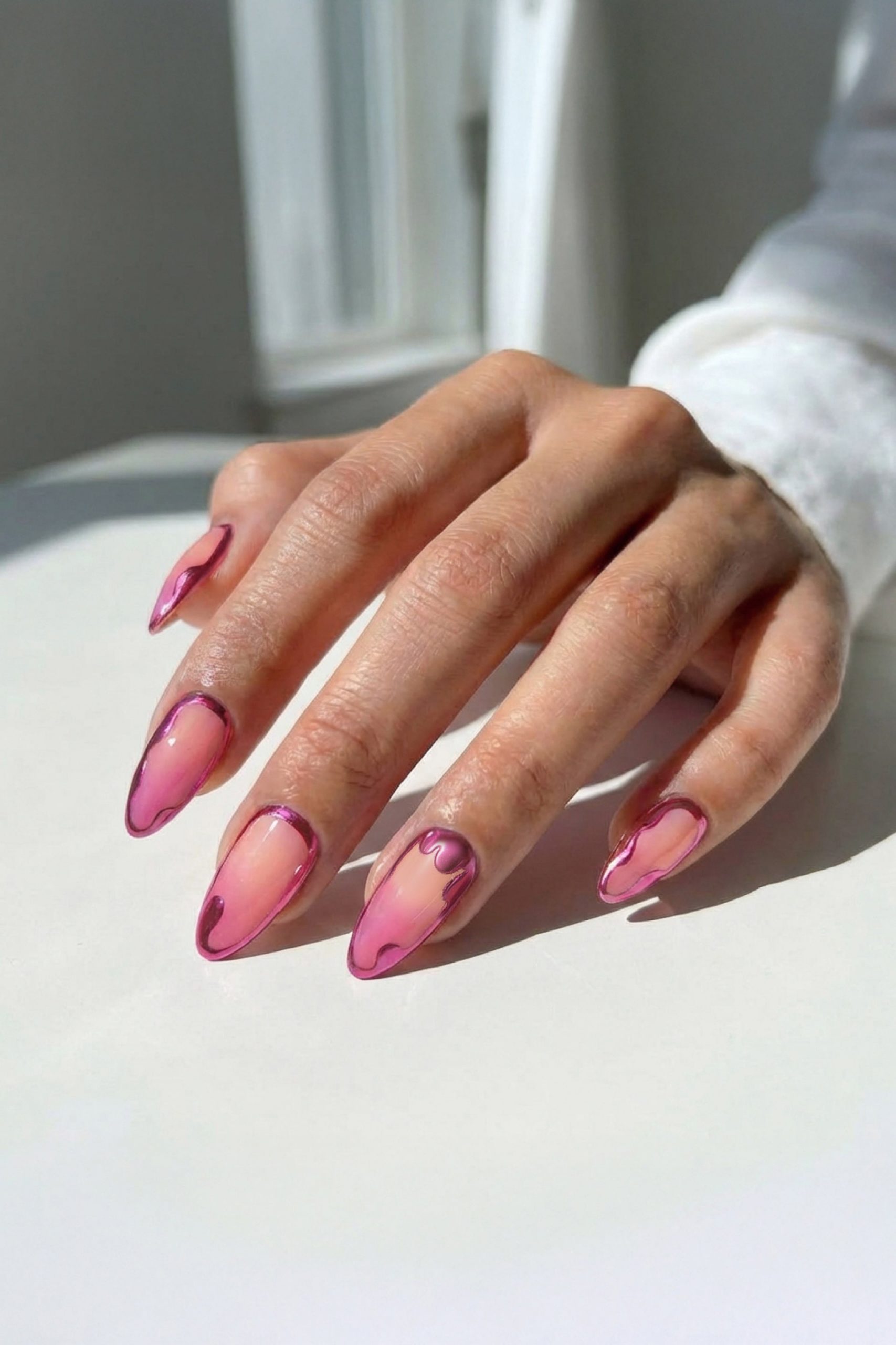 Metallic Pink Orange Gradient Almonds Metallic Pink Orange Gradient Almonds — Trendy Almond Nail Designs