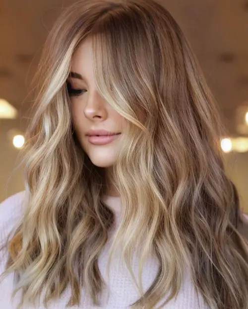 Warm Blonde With Subtle Highlights Side Part Warm Blonde With Subtle Highlights Side Part — Winter Hair Colors for Blondes