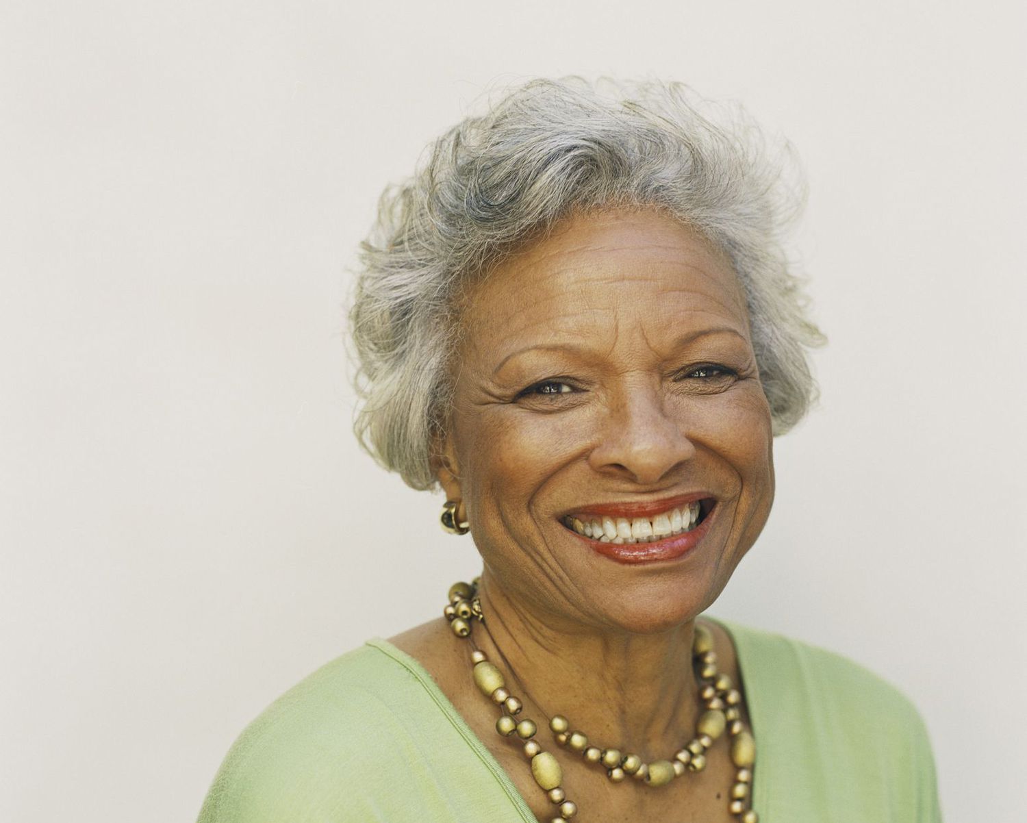 Soft Grey Waves With Volume — Winter Hairstyles for Women Over 70