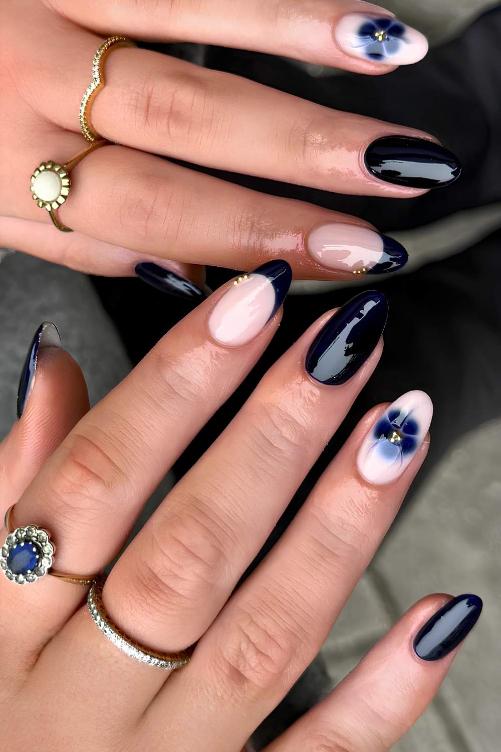 Medium Almond Navy Floral Design with Gold Bead Medium Almond Navy Floral Design with Gold Bead — Black Nail Ideas