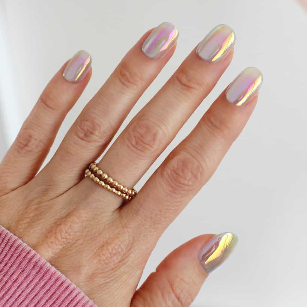Pearlescent Holographic Chrome Ovals — Chrome Nail Designs