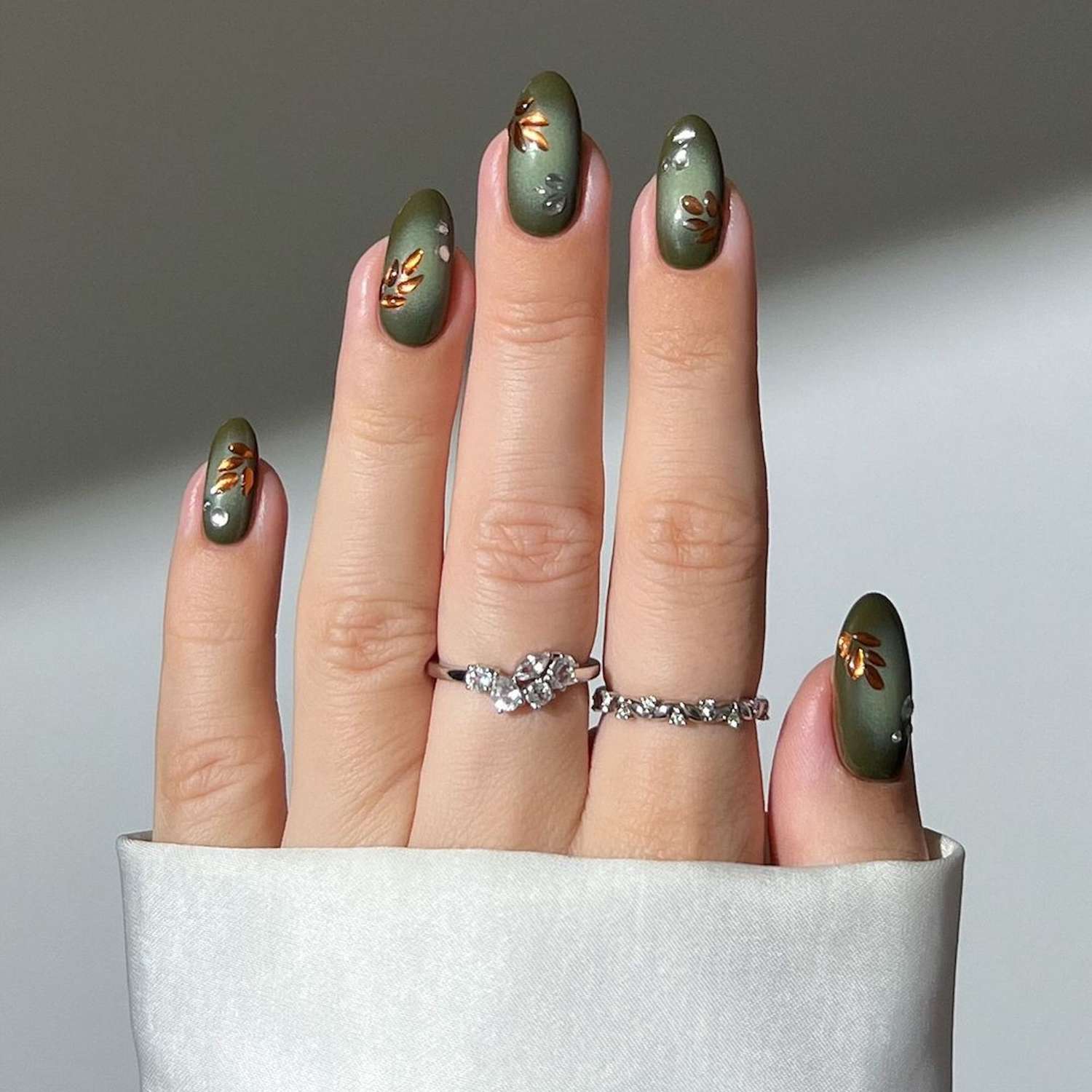 Olive Gold Leaf Silver Dot Almond Nails Olive Gold Leaf Silver Dot Almond Nails — Winter Green Nails