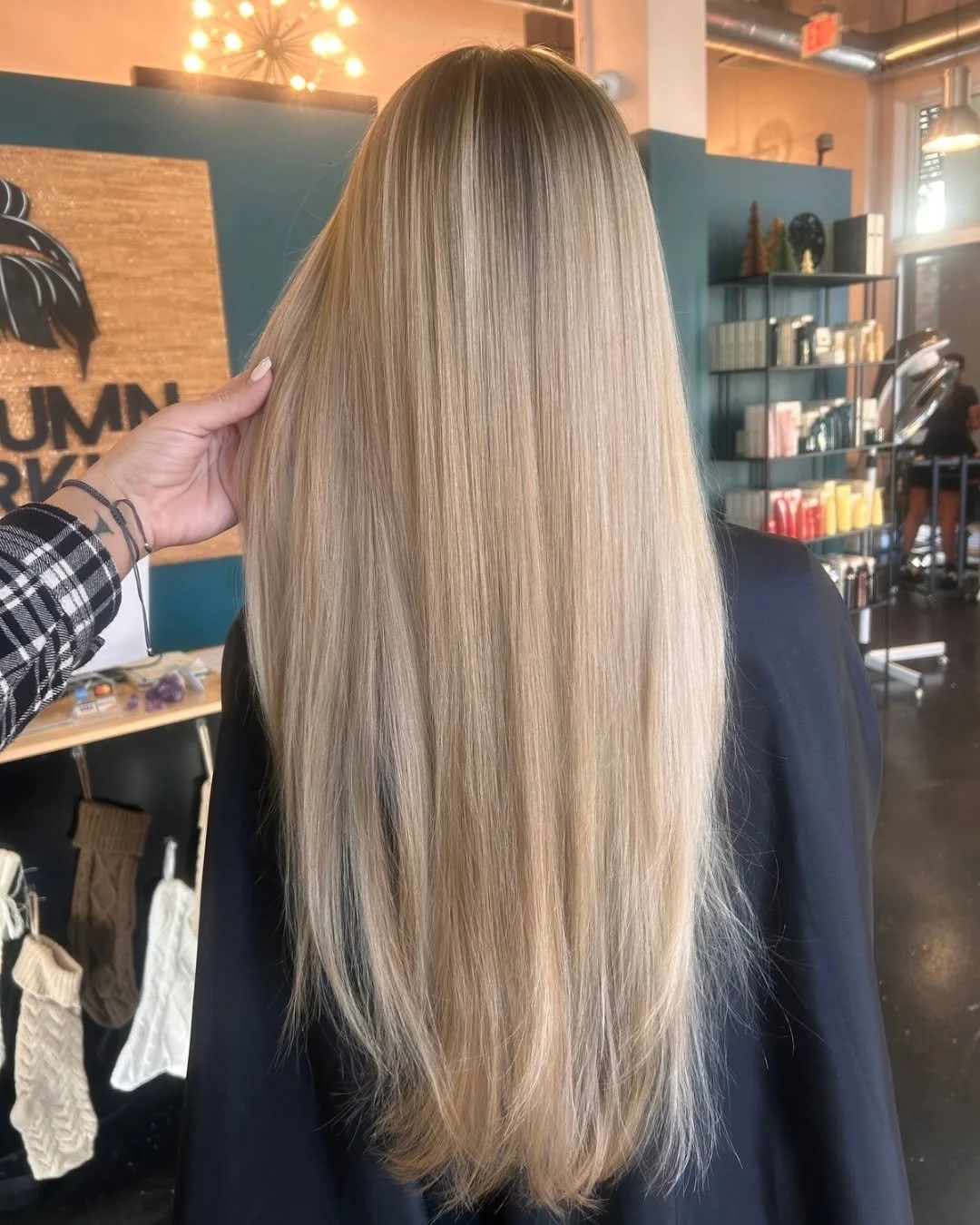 Neutral Blonde With Creamy Blonde Highlights — Winter Highlights