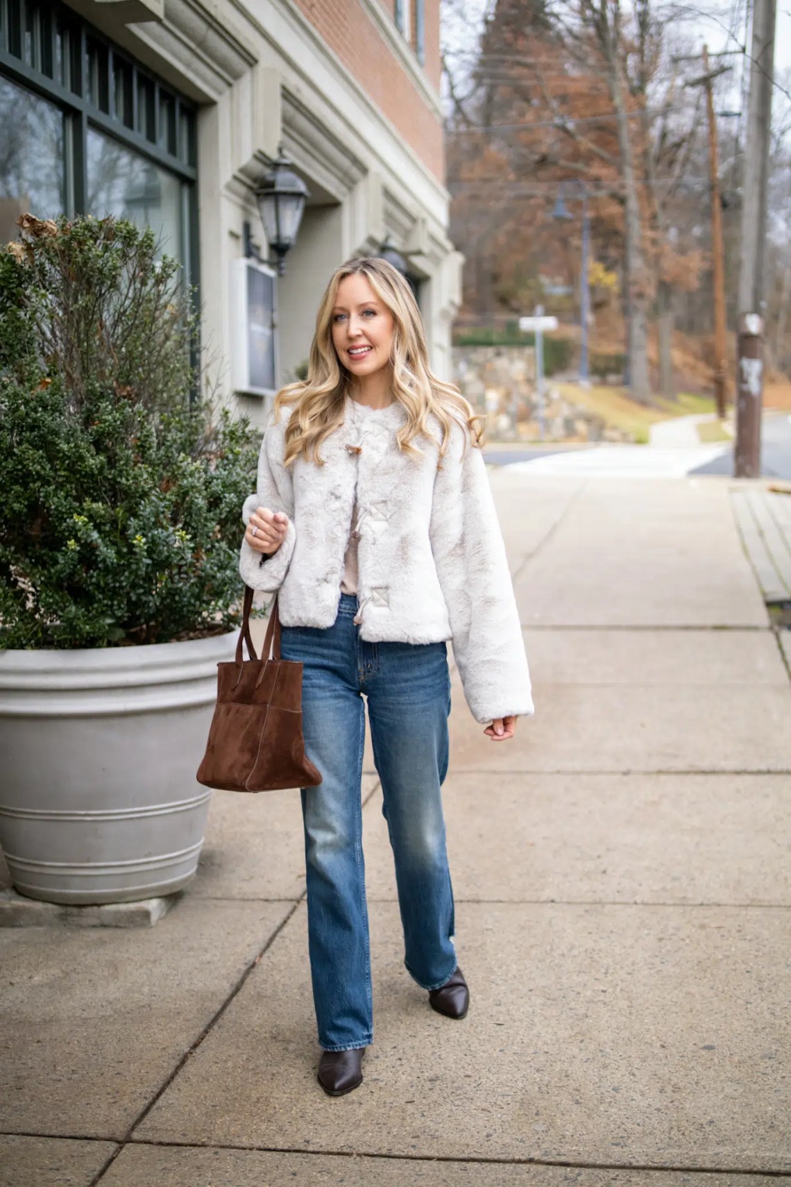 Cream Faux Fur Jacket with Wide Leg Denim Cream Faux Fur Jacket with Wide Leg Denim — Winter Outfits with Wide Leg Jeans