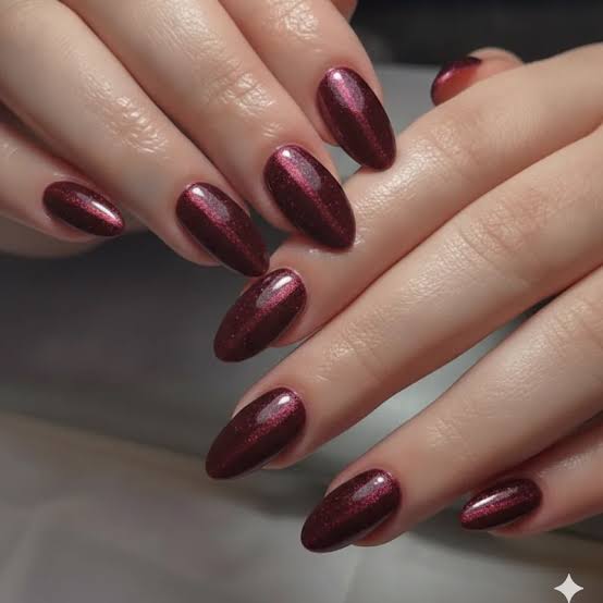 Deep Burgundy Magnetic Cat Eye Almond Nails Deep Burgundy Magnetic Cat Eye Almond Nails — Velvet Nails