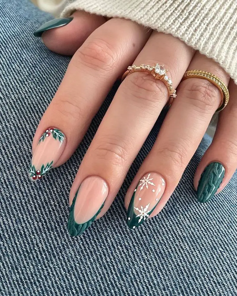 Dark Green Cable Knit Snowflake Almonds Dark Green Cable Knit Snowflake Almonds — Snowflake Nails