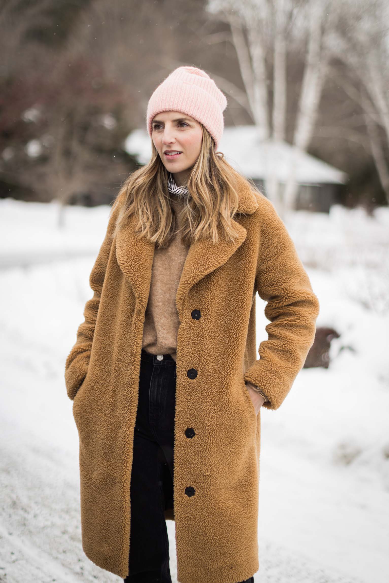 Casual Winter Day Outfit Idea Casual Winter Day Outfit Idea — Minimalist Winter Outfits