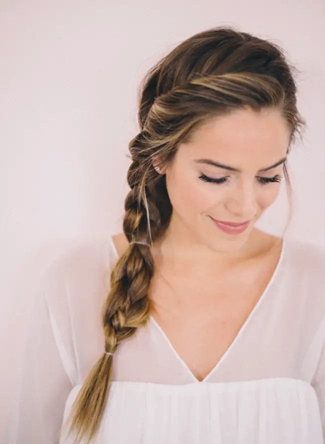Casual Honey Blonde Side Braid Casual Honey Blonde Side Braid — Winter Braided Hairstyles