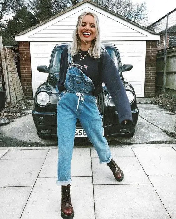 Denim Overalls with Burgundy Boots for a Winter Grunge Look — Grunge Winter Outfits
