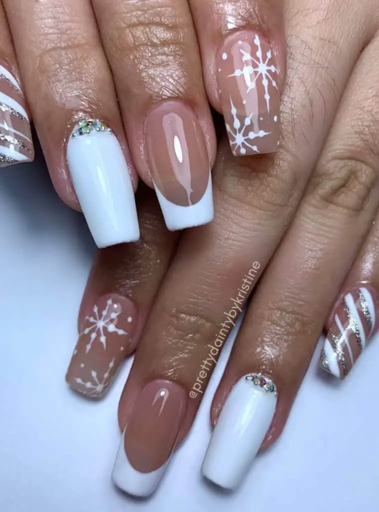 Glossy Visual Idea Glossy Visual Idea — Winter French Tip Nails