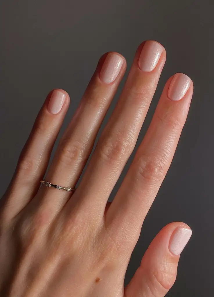 Pale Pink Shimmer Glow Pale Pink Shimmer Glow — Natural Winter Nails