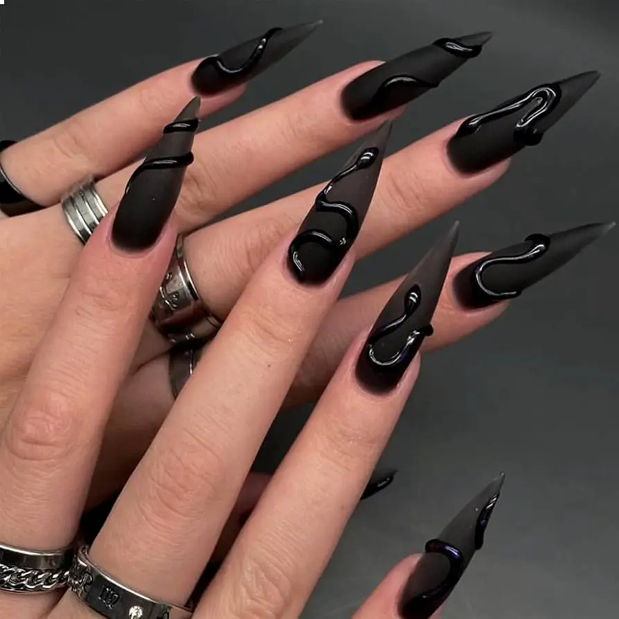 Matte Black Glossy Snake Stilettos Matte Black Glossy Snake Stilettos — Winter Stiletto Nails