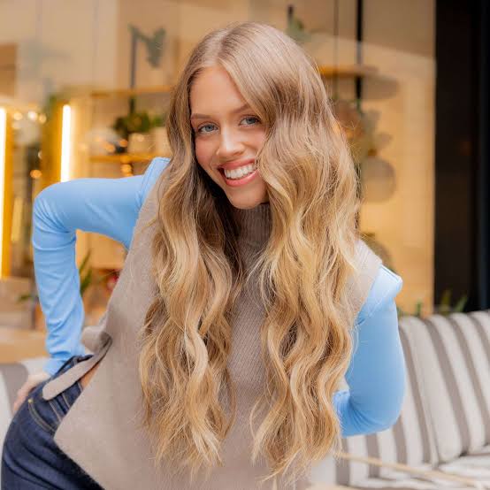 Natural Blonde Waves with Knit Vest and Denim Natural Blonde Waves with Knit Vest and Denim — Blonde Hair Colour