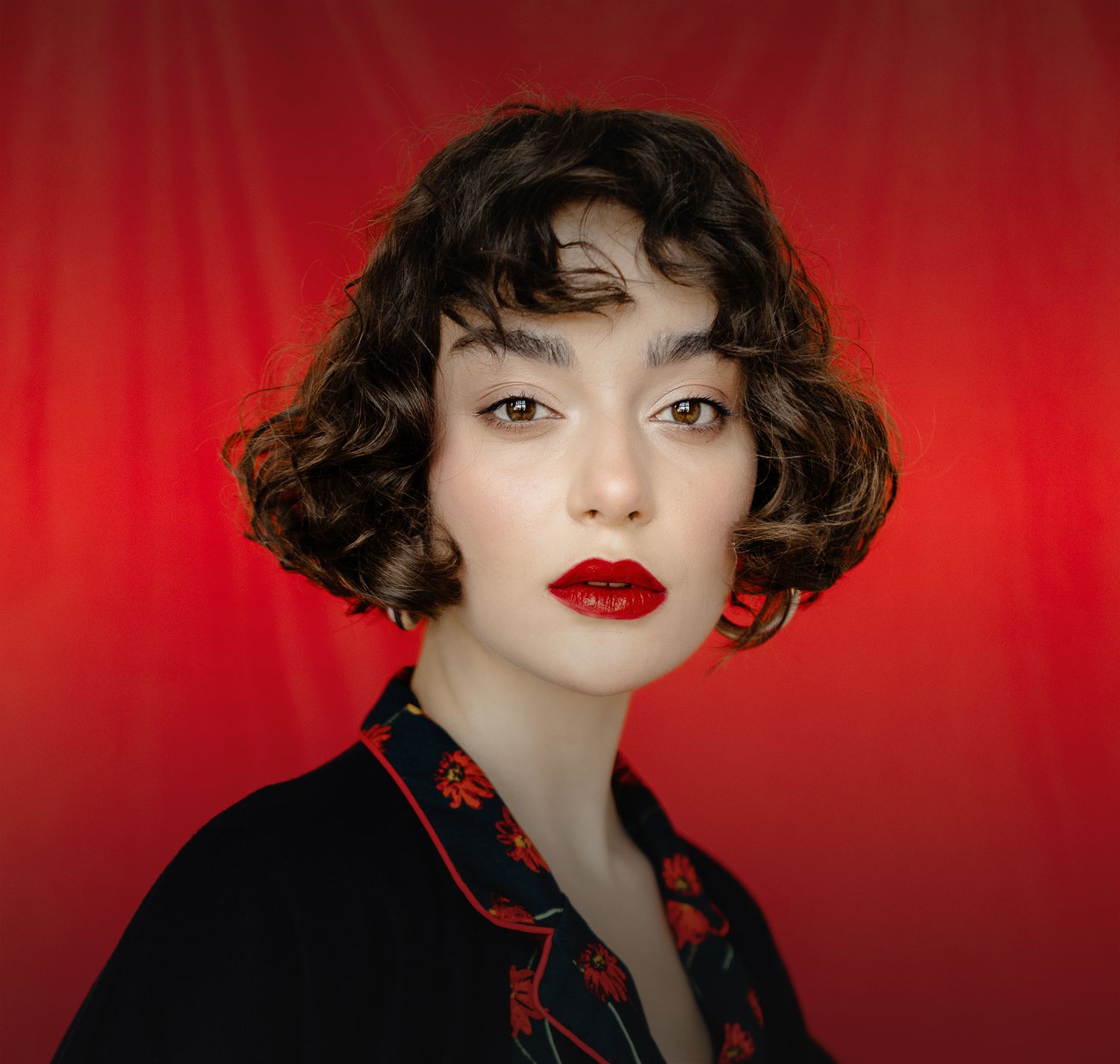 Dark Brown Bob with Curtain Bangs — Short Winter Haircuts