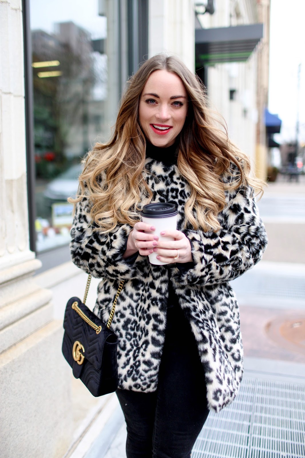 Chic Leopard Coat with Turtleneck and Black Pants Chic Leopard Coat with Turtleneck and Black Pants — Leopard Coat Outfits