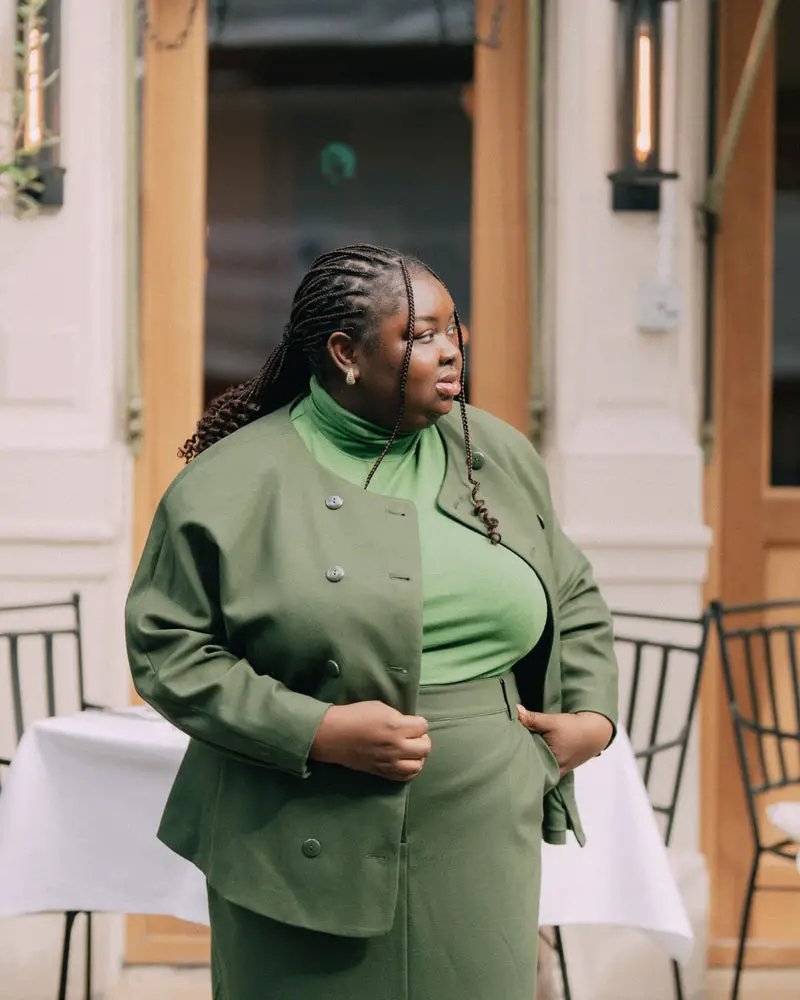 Monochromatic Olive Green Set with Oversized Blazer Monochromatic Olive Green Set with Oversized Blazer — Winter Outfits for Plus Size Women