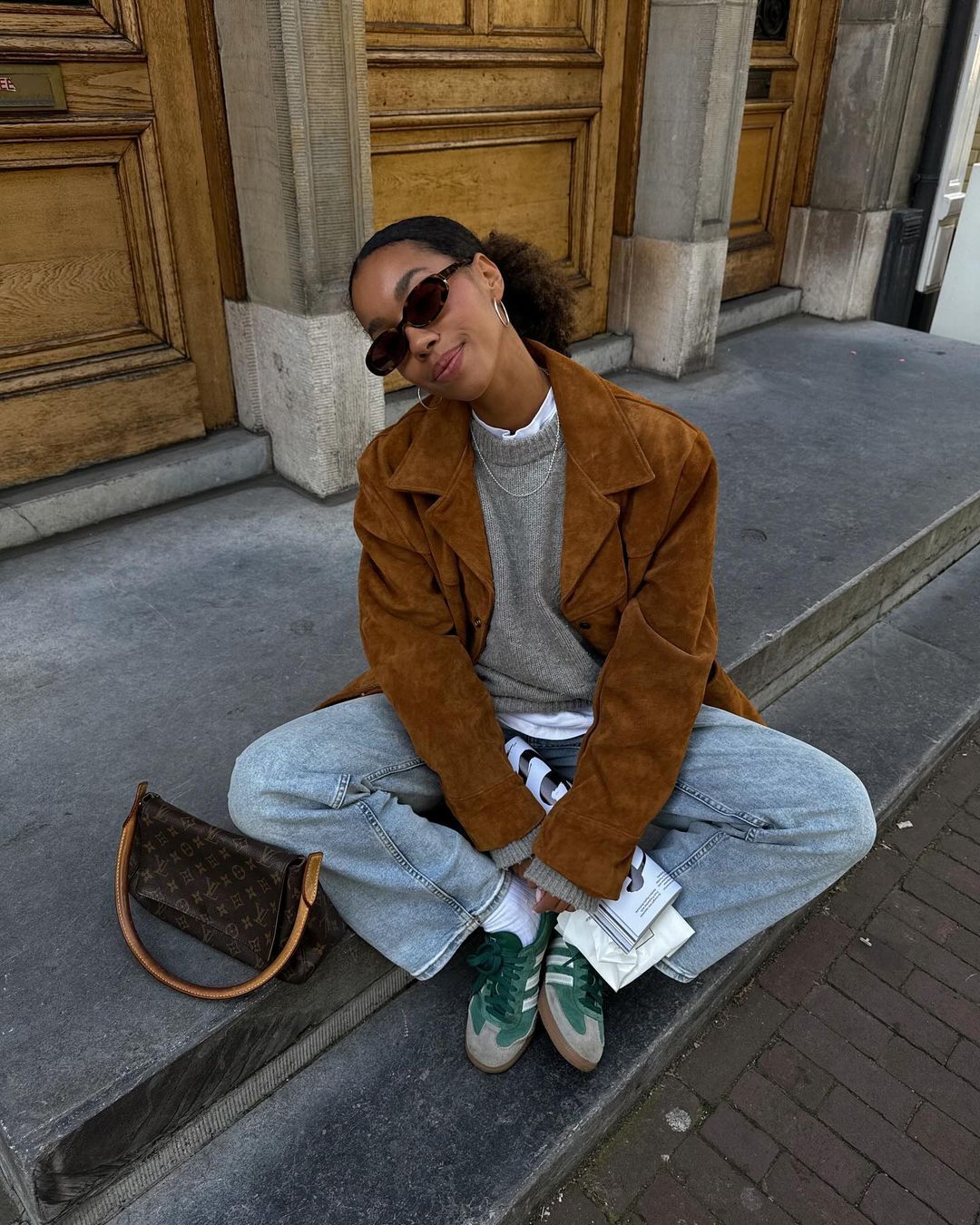 Suede Jacket and Knitwear with Green Sneakers Suede Jacket and Knitwear with Green Sneakers — Winter Outfits with Sneakers