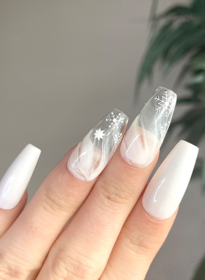 Iridescent Swirls Snowflake Coffin Nails Iridescent Swirls Snowflake Coffin Nails — Winter White Nails