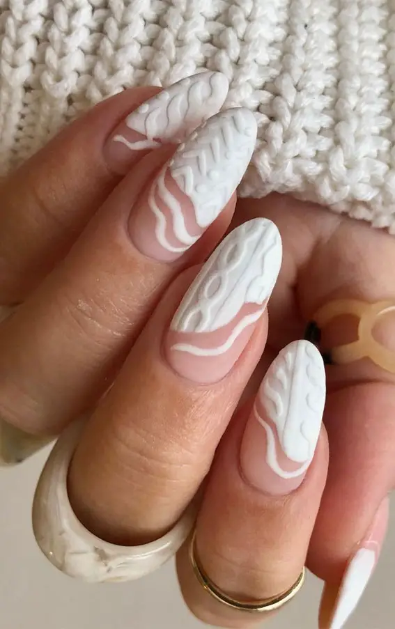 Visual Idea — Sweater Nails