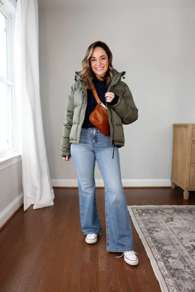 Puffer Jacket and Sweatshirt with Light Blue Jeans Puffer Jacket and Sweatshirt with Light Blue Jeans — Winter Outfits with Wide Leg Jeans