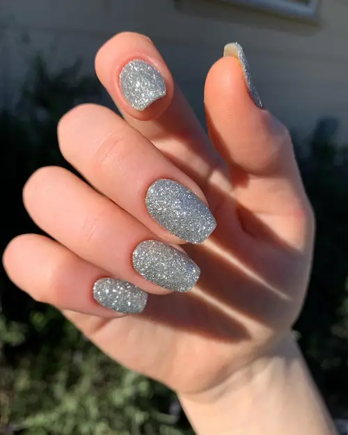Short Coffin Silver Glitter Nails Short Coffin Silver Glitter Nails — Winter Gray Nails