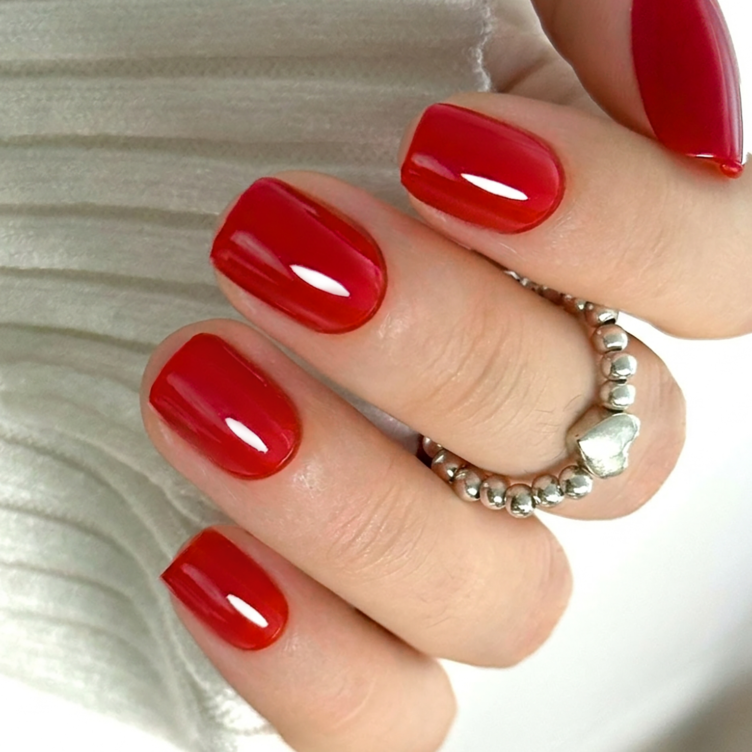 Vibrant Glossy Red Short Squoval Vibrant Glossy Red Short Squoval — Short Winter Gel Nails