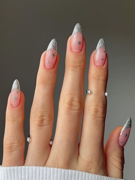 Silver Glitter French with Star Art Silver Glitter French with Star Art — Pastel Winter Nails