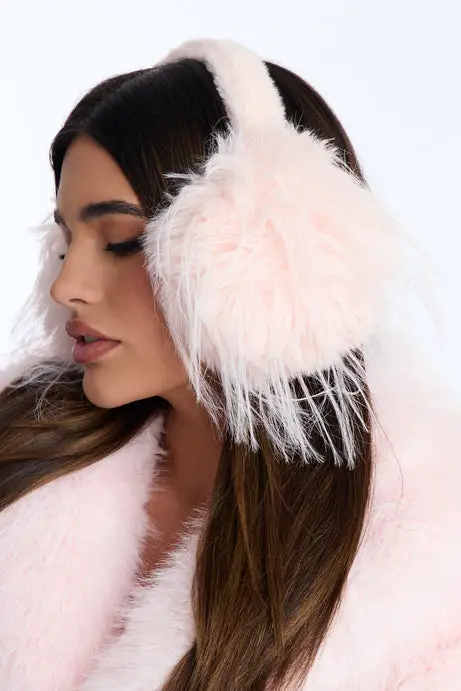 Playful Feathered Earmuffs as a Statement Accessory Playful Feathered Earmuffs as a Statement Accessory — Earmuffs Outfits