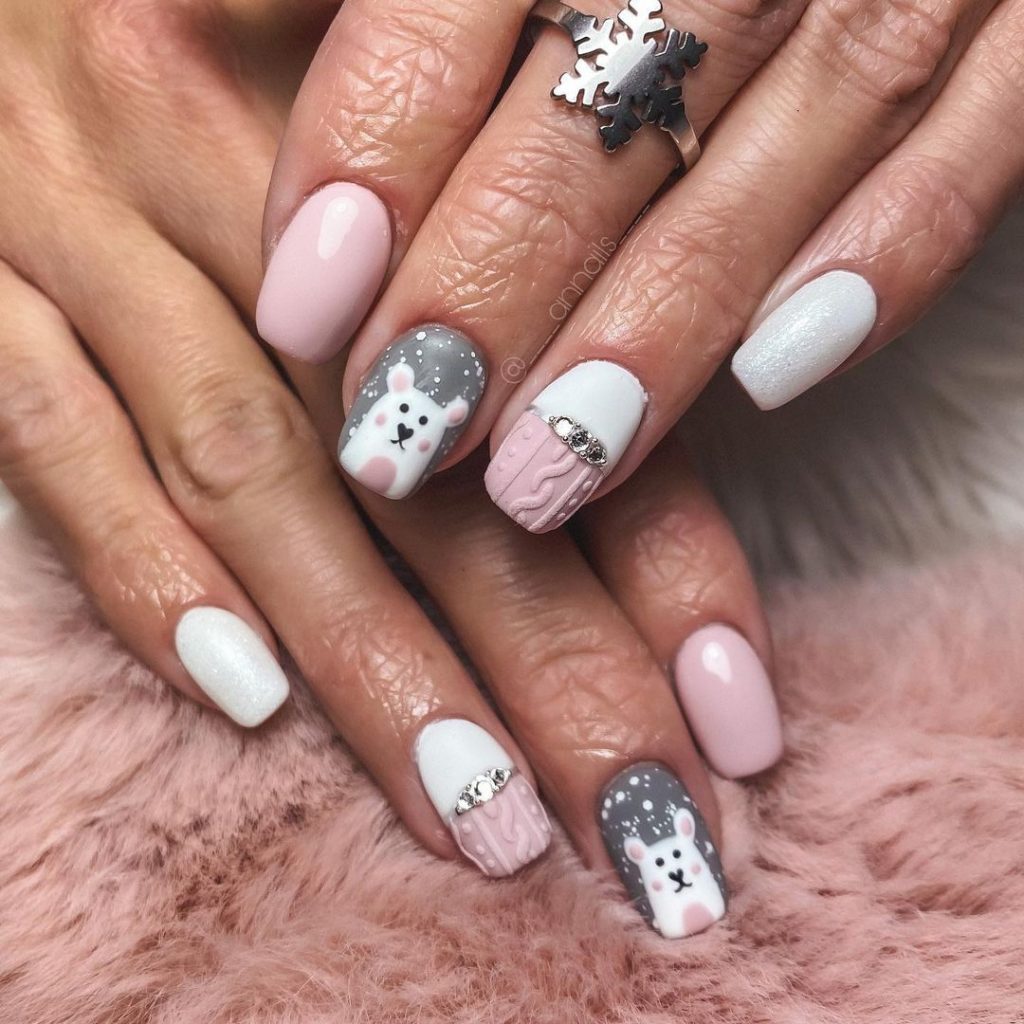 Adorable Polar Bears and Cozy Cable Knit Texture Adorable Polar Bears and Cozy Cable Knit Texture — Cute Winter Nails