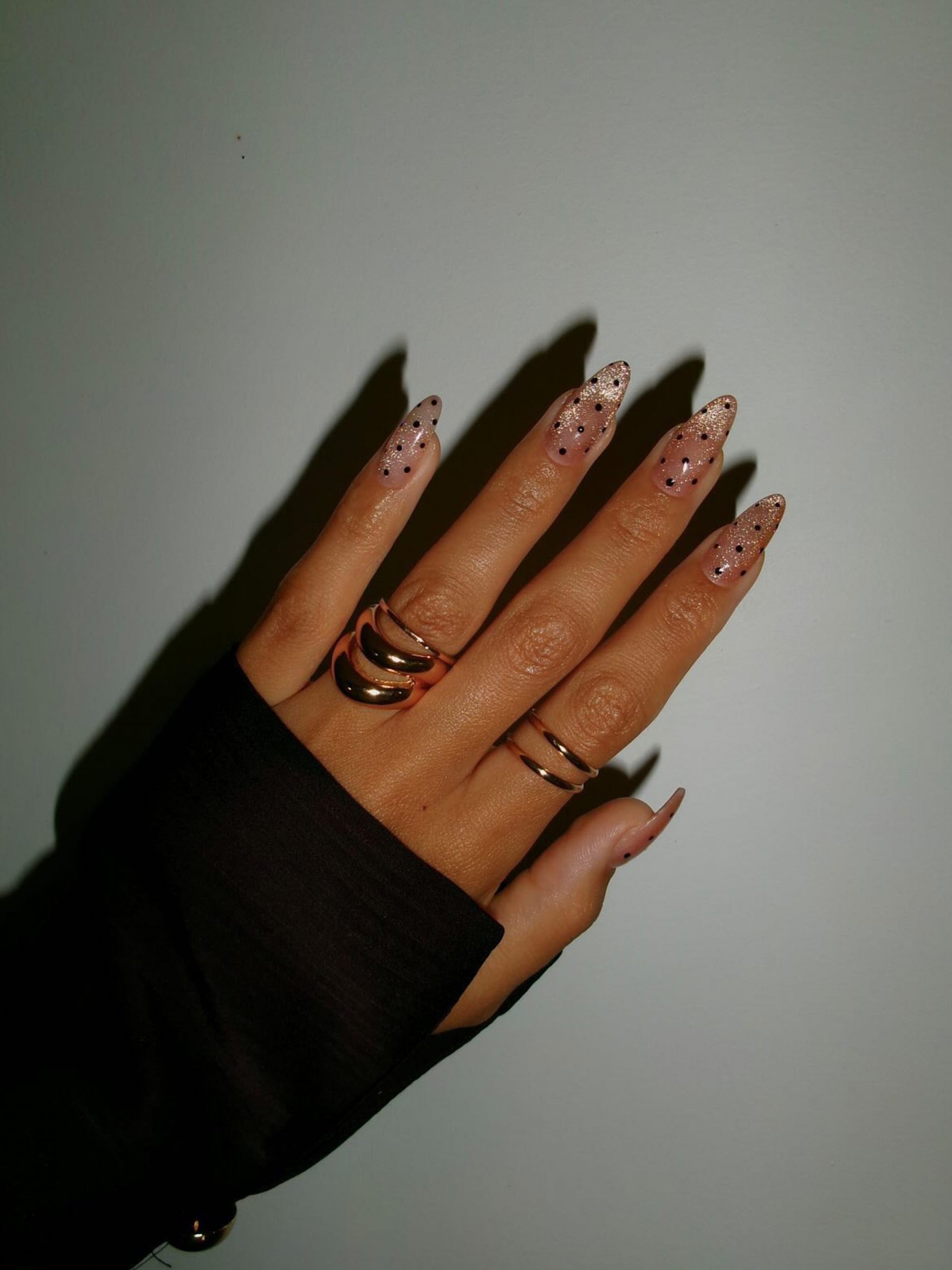 Sheer Nude Dot Glitter Almonds Sheer Nude Dot Glitter Almonds — Long Winter Nails