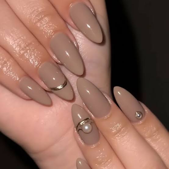 Matte Taupe With Subtle Metallic and Pearl Accents Matte Taupe With Subtle Metallic and Pearl Accents — Neutral Nail Colors