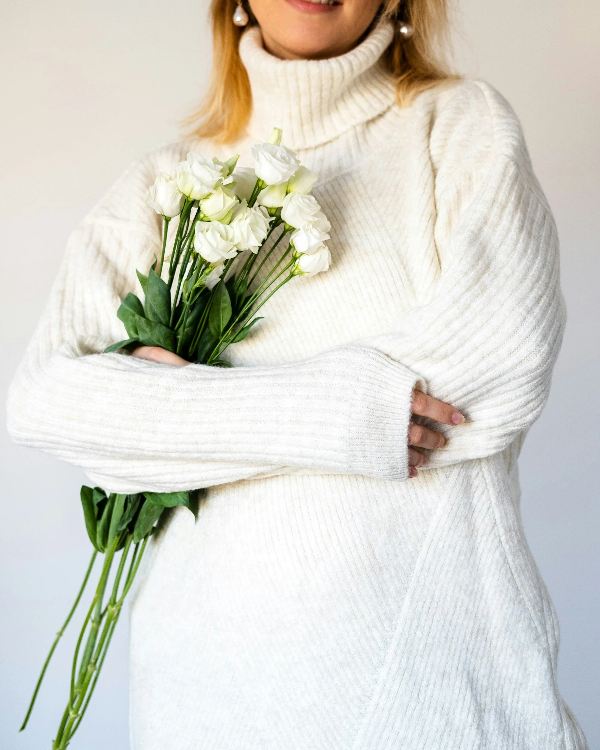 Cream Ribbed Knit Turtleneck Sweater with Pearl Earrings Cream Ribbed Knit Turtleneck Sweater with Pearl Earrings — Winter to Spring Transition Outfits