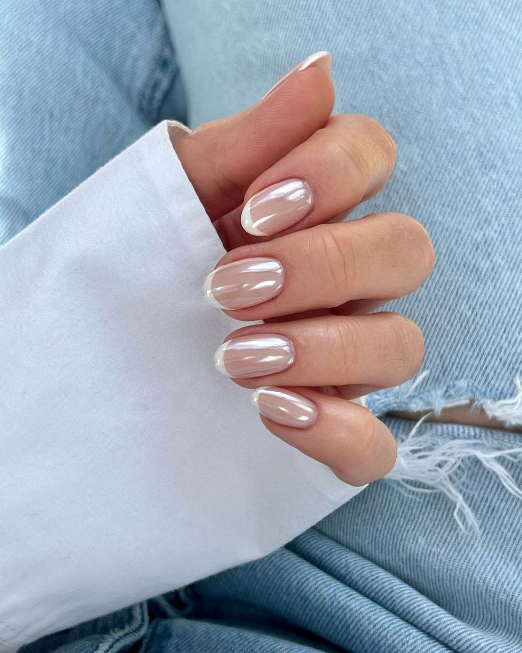 Sheer Nude With Pearlescent Iridescent French Tips Sheer Nude With Pearlescent Iridescent French Tips — Neutral Nail Colors