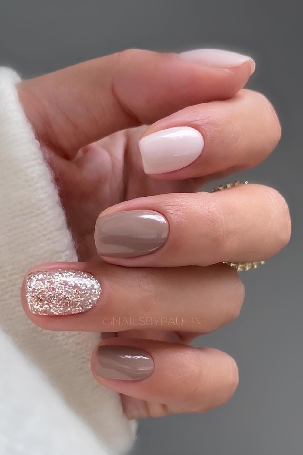 Light Pink Taupe Glitter Accents Light Pink Taupe Glitter Accents — Natural Winter Nails