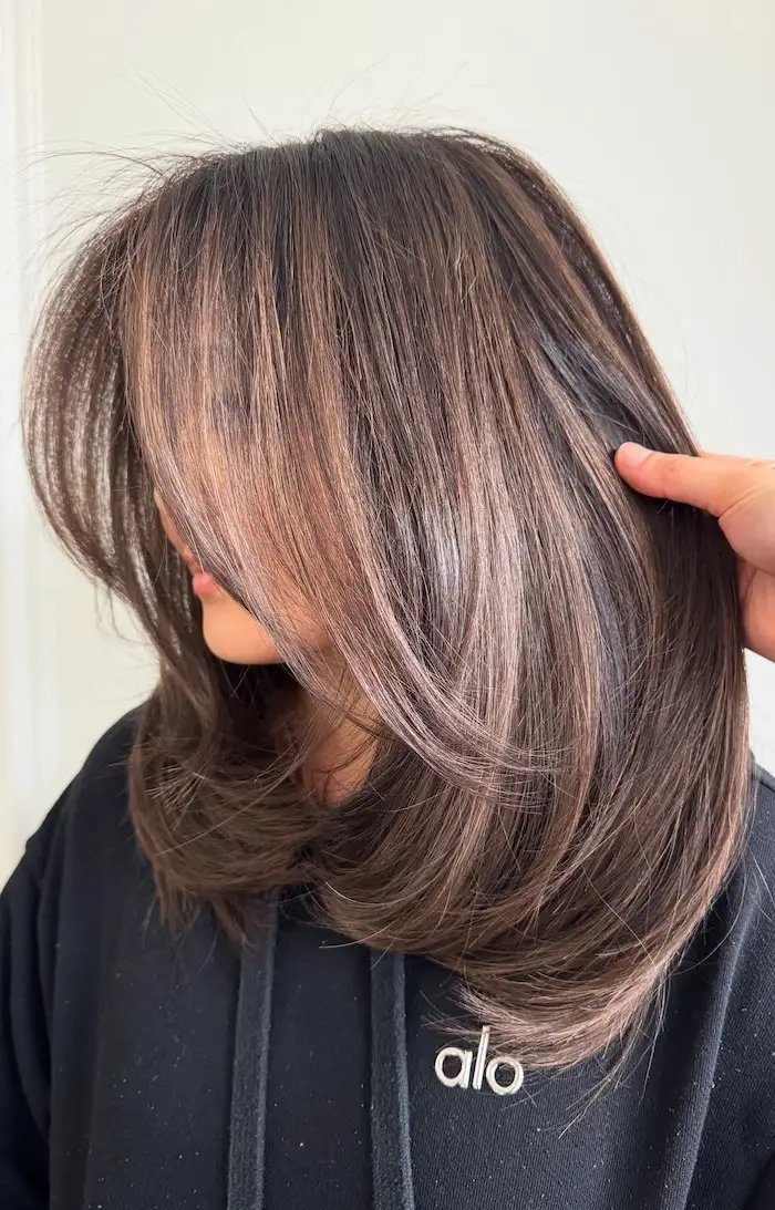 Collarbone Lob Straight Layered Collarbone Lob Straight Layered — Mushroom Brown Hair