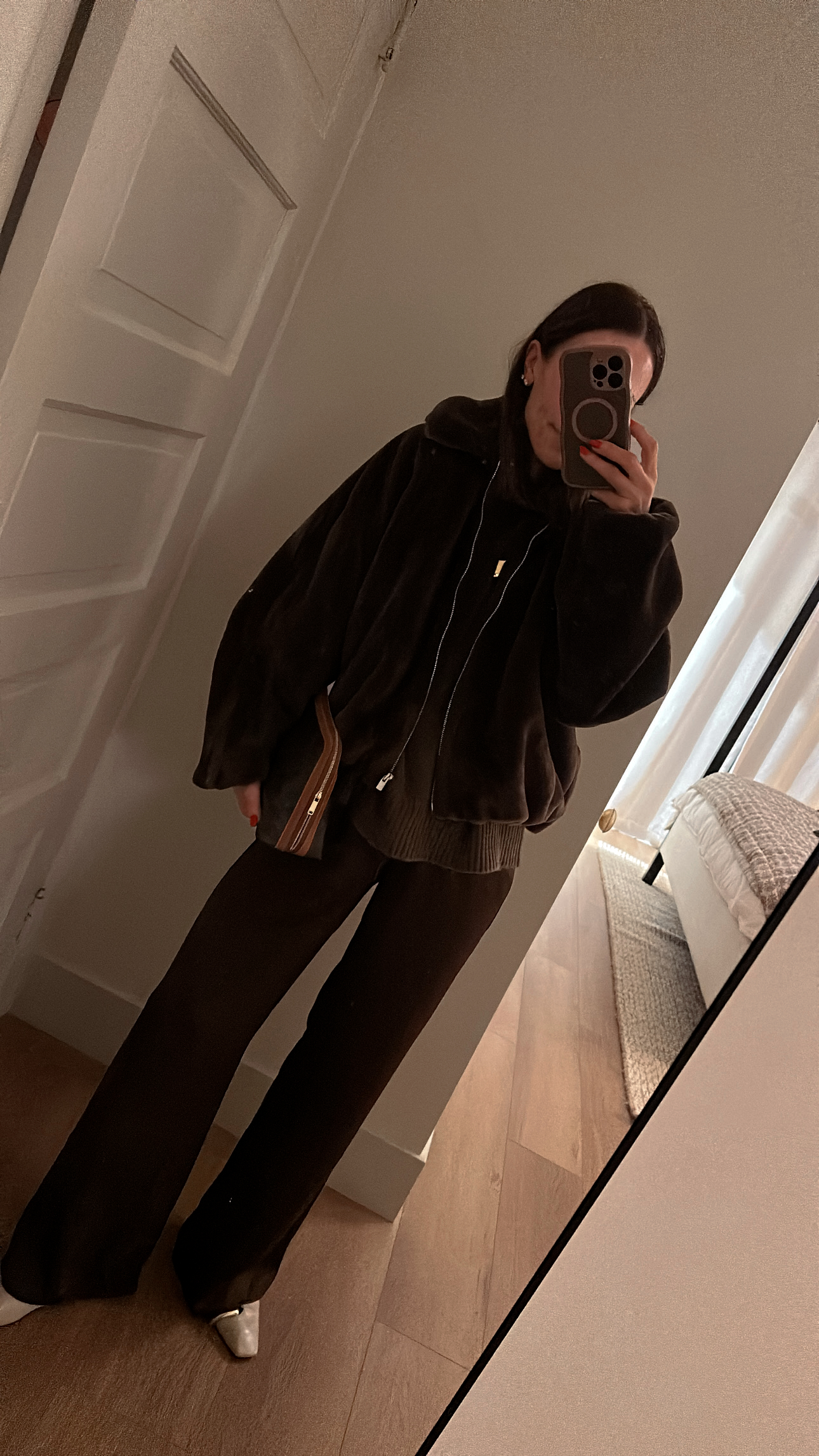Luxurious Faux Fur Jacket for Evening Elegance — Winter Capsule Wardrobe