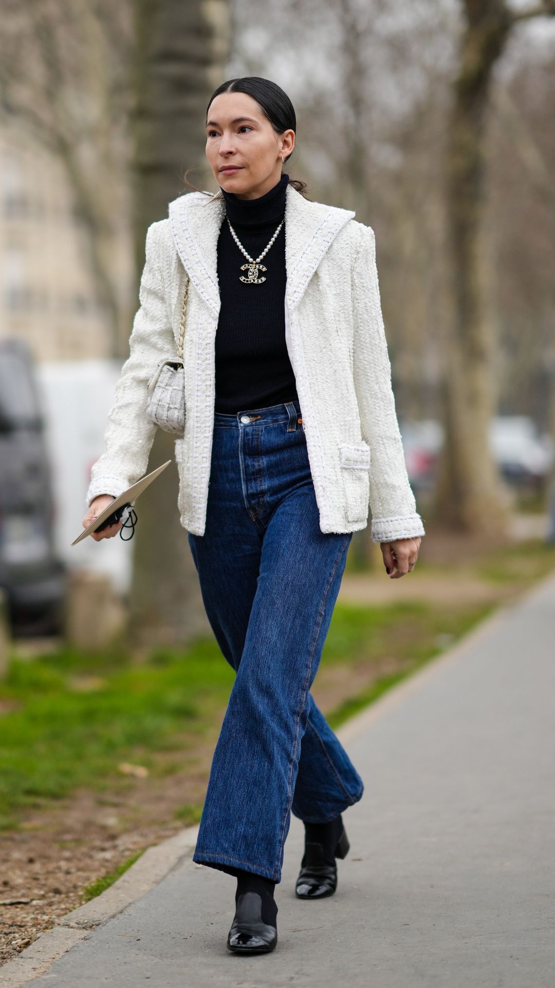 Textured Jacket and Heeled Ankle Boots for Smart Casual Textured Jacket and Heeled Ankle Boots for Smart Casual — Black Boots Outfits