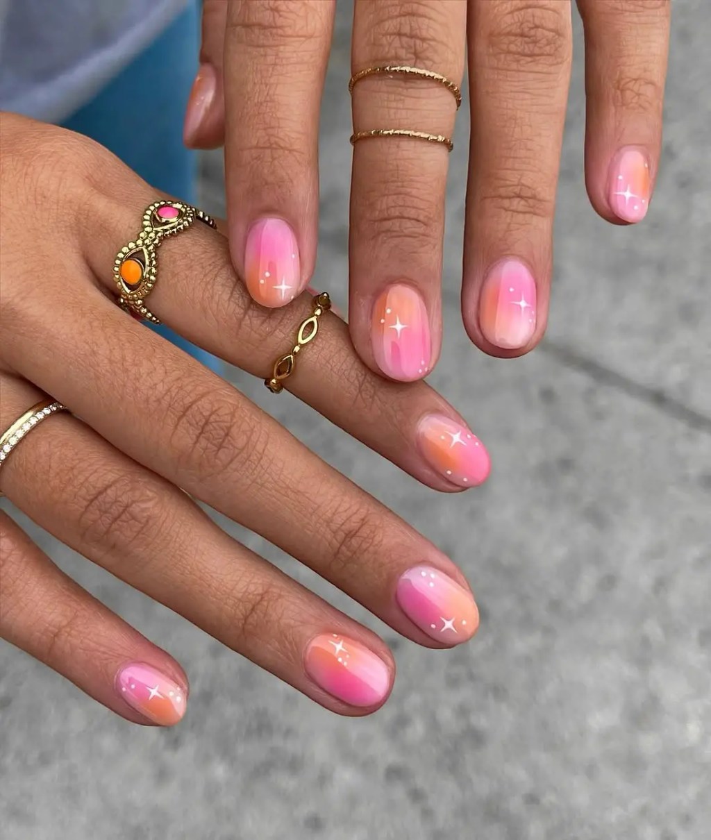 Sparkle Accents Visual Idea Sparkle Accents Visual Idea — Ombre Nail Designs