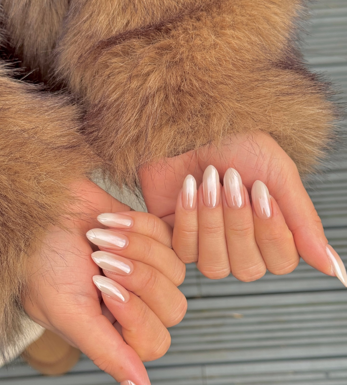 Iridescent Pearl White Chrome Almond Nails — Winter Dip Powder Nails