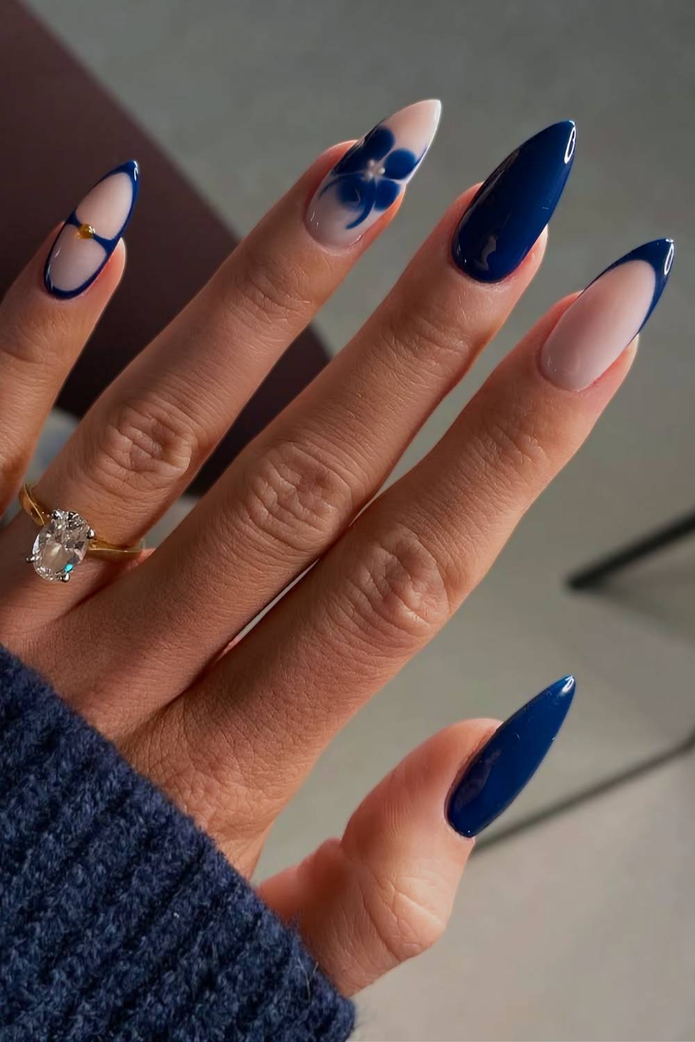 Chic Sophisticated Visual Idea — Navy Blue Nails