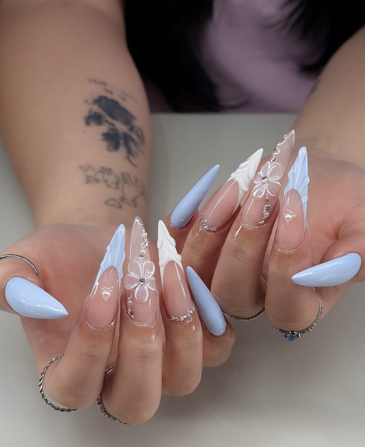 Light Blue Flower Accent Square Nails Light Blue Flower Accent Square Nails — Blue Nail Inspo