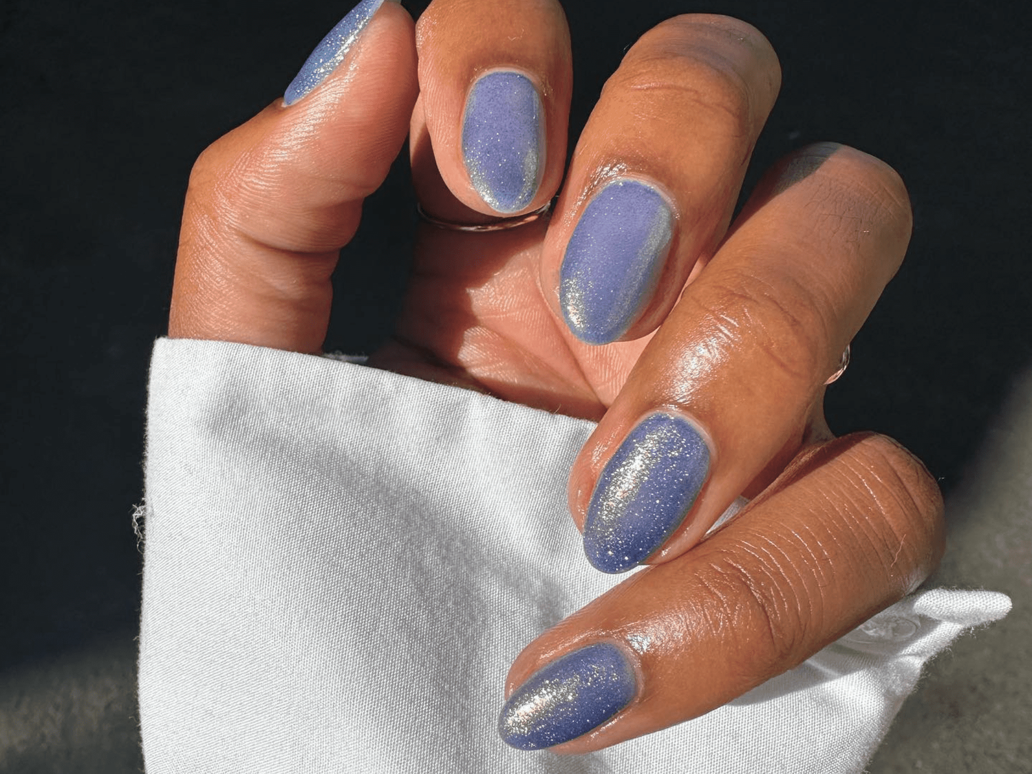 Shimmer Glossy Short Oval Shimmering Periwinkle Shimmer Glossy Short Oval Shimmering Periwinkle — Winter Blue Nails
