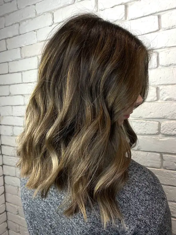 Mid-Back Dark Brown With Copper Caramel Highlights Mid-Back Dark Brown With Copper Caramel Highlights — Reverse Balayage