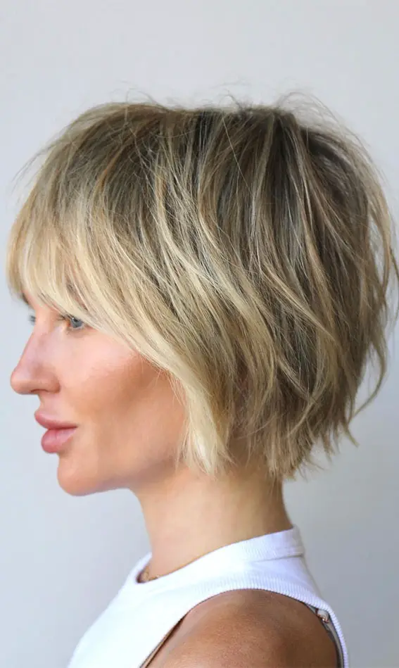 Textured Chin Bob With Side-Swept Blunt Bangs — Winter Hairstyles with Bangs