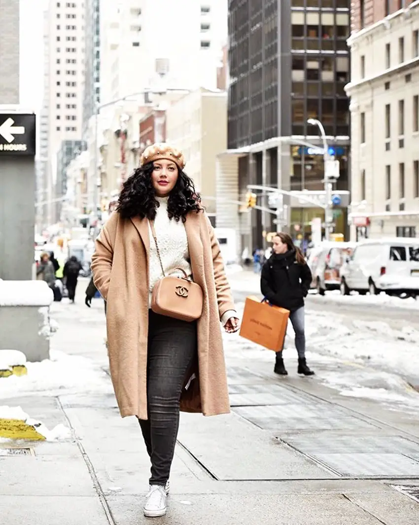 Long Beige Coat and Beret for City Winter Strolls Long Beige Coat and Beret for City Winter Strolls — Winter Outfits for Plus Size Women