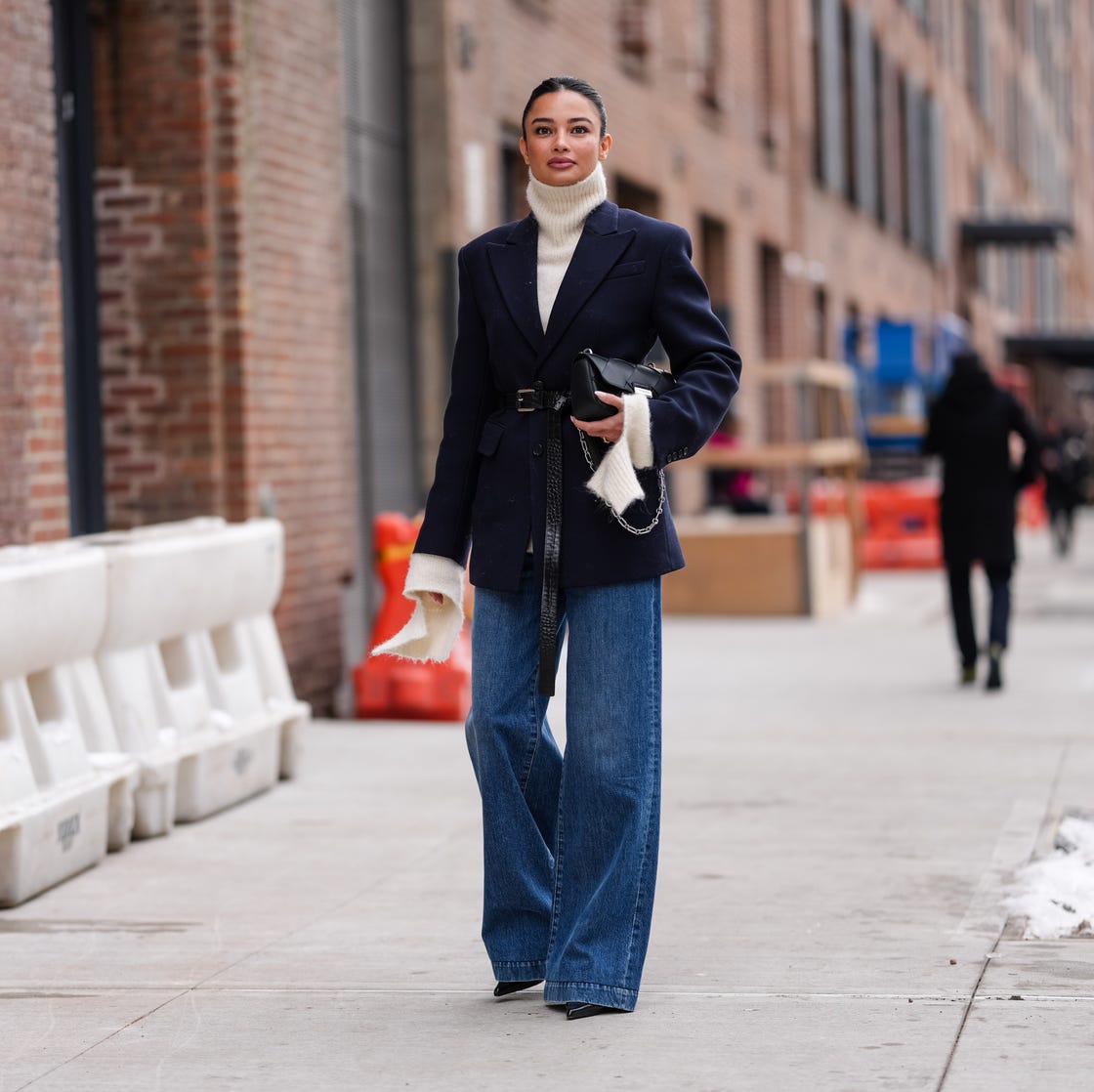 Navy Oversized Blazer with Cream Turtleneck and Denim — Winter Outfits for Black Girls