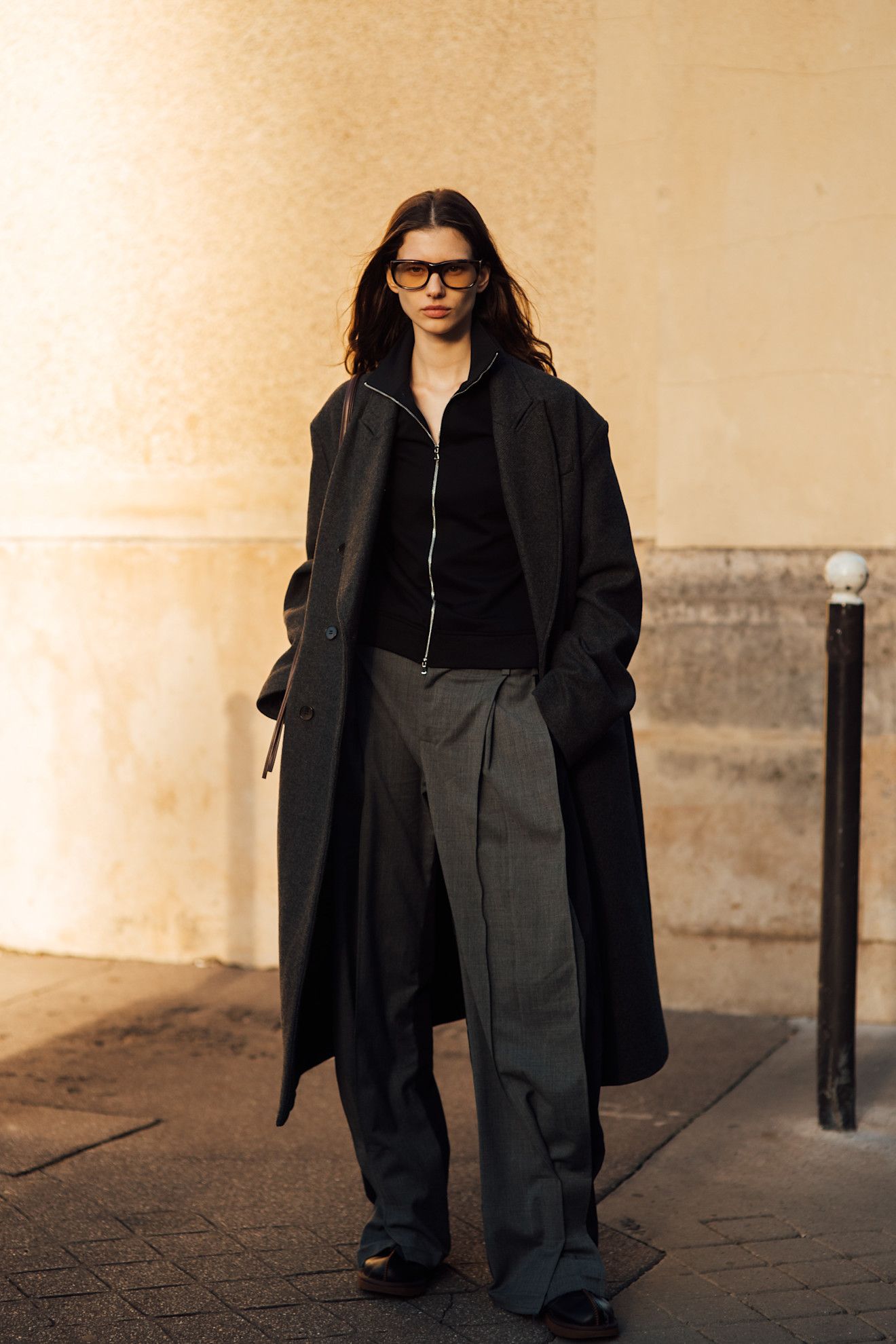 Monochromatic Charcoal and Black for Sophisticated Layers — Fall to Winter Outfits