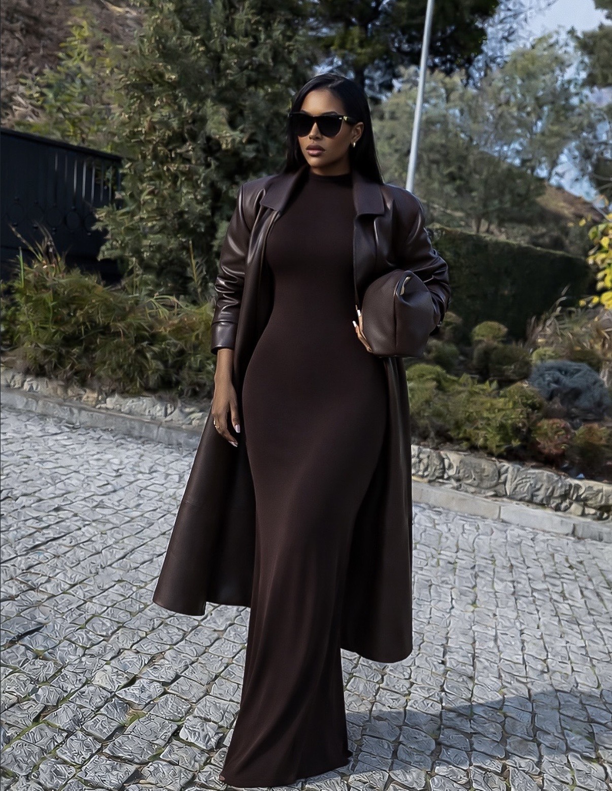 Oversized Leather Trench Coat for a Sophisticated Statement — Winter Going Out Outfits