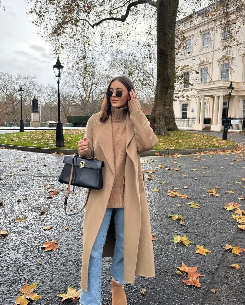 Long Camel Coat with Turtleneck and Jeans for Winter School Long Camel Coat with Turtleneck and Jeans for Winter School — Winter School Outfits
